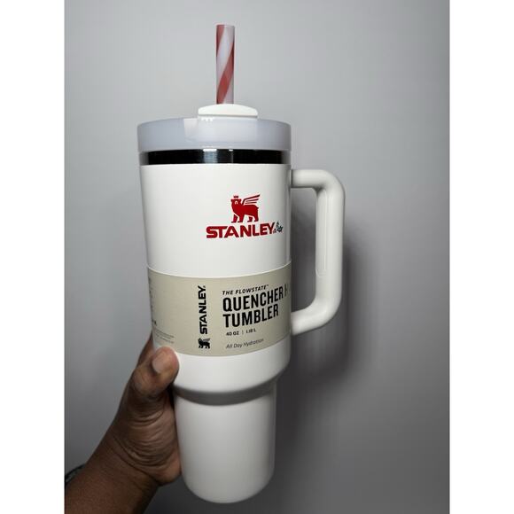 Stanley 2023 Holiday Exclusive MISTLETOE TWIST 40oz Tumbler BNWT BNIB - Picture 4 of 8